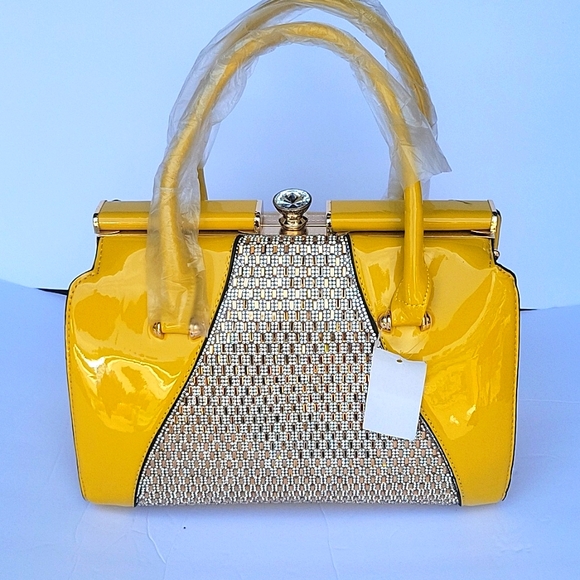 Beautiful mustard color bejeweled purse - Picture 1 of 5